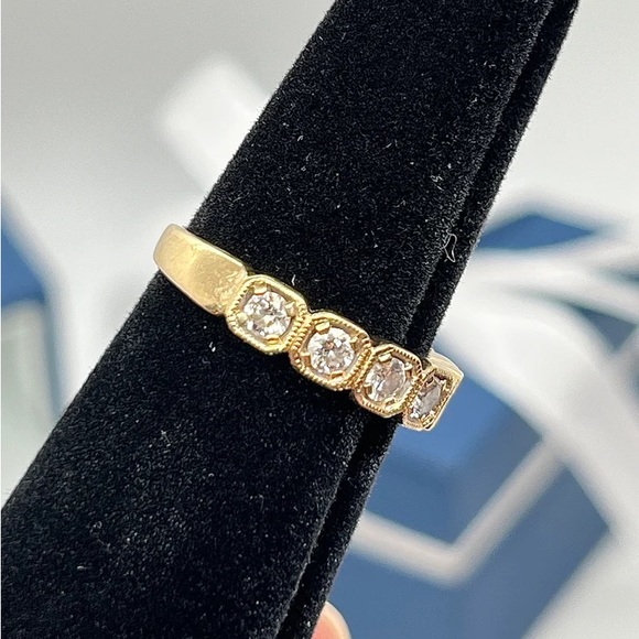 Diamond Wedding Band in 14KT Yellow Gold (1/2ct tw) - Picture 6 of 9